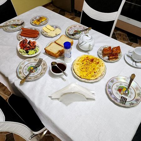 Lilia guesthouse Sighnaghi Eksteriør billede