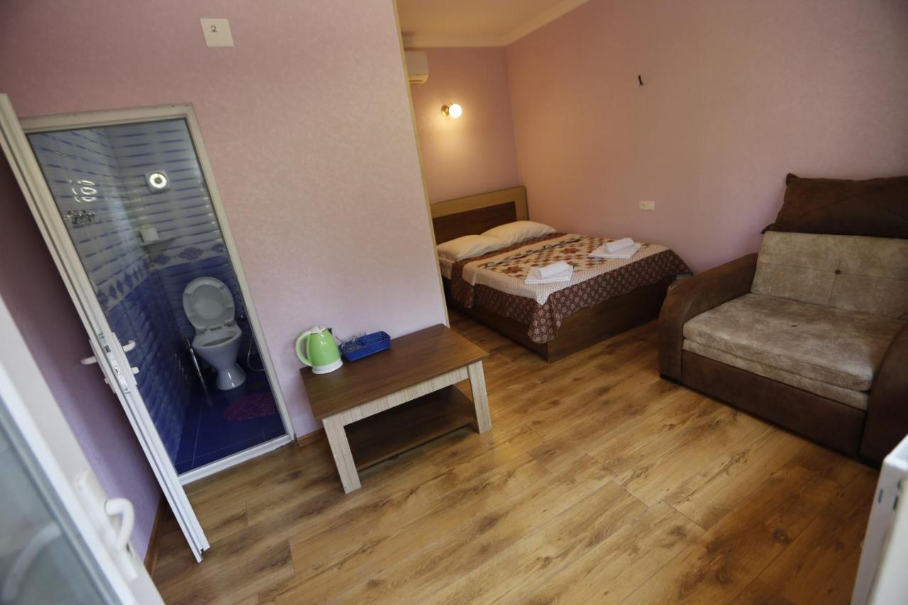 Lilia guesthouse Sighnaghi Eksteriør billede